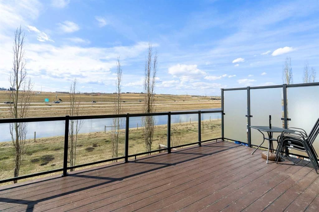 57 Bridlecrest Court SW, Calgary — photo 3 of 50