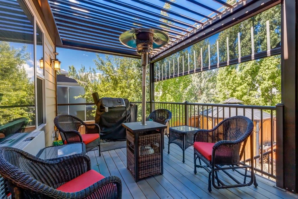 39 Cranbrook Crescent SE, Calgary — photo 4 of 50