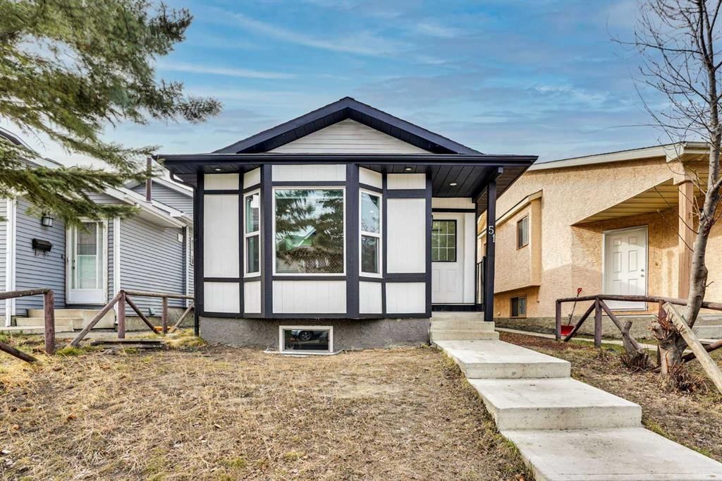 51 Taraglen Road NE, Calgary — photo 2 of 43
