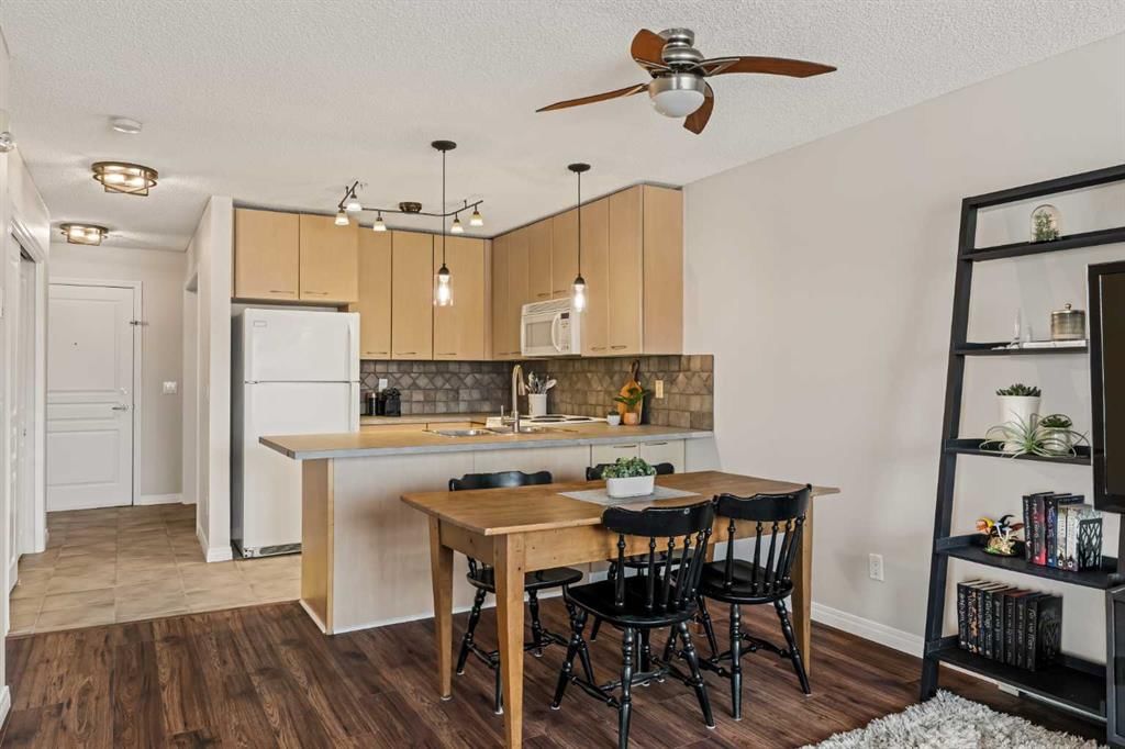 209, 5115 Richard Road SW, Calgary — photo 4 of 26