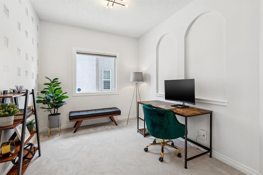 90 Tuscany Glen Place NW, Calgary — photo 5 of 50