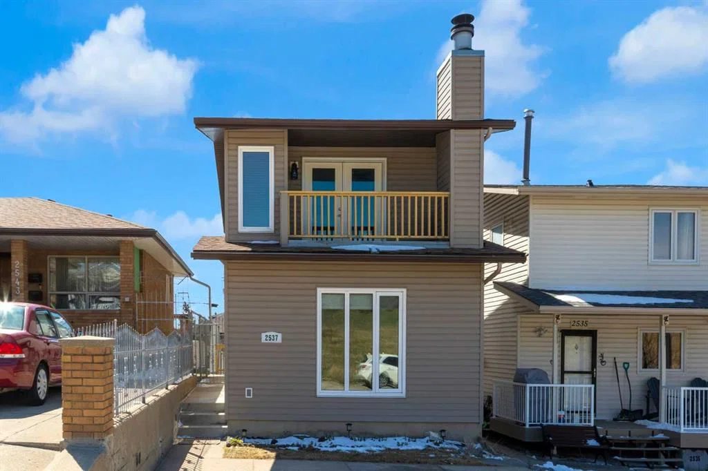 2537 9 Avenue SE, Calgary — photo 2 of 46