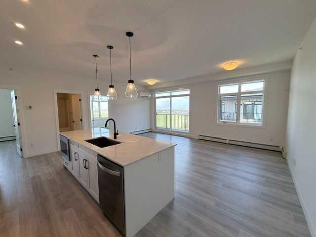 2416, 200 Seton Circle SE, Calgary — photo 5 of 38