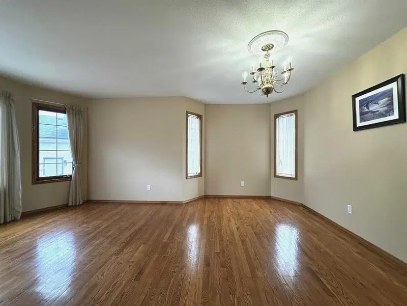 59 Edgebrook Circle NW, Calgary — photo 4 of 48