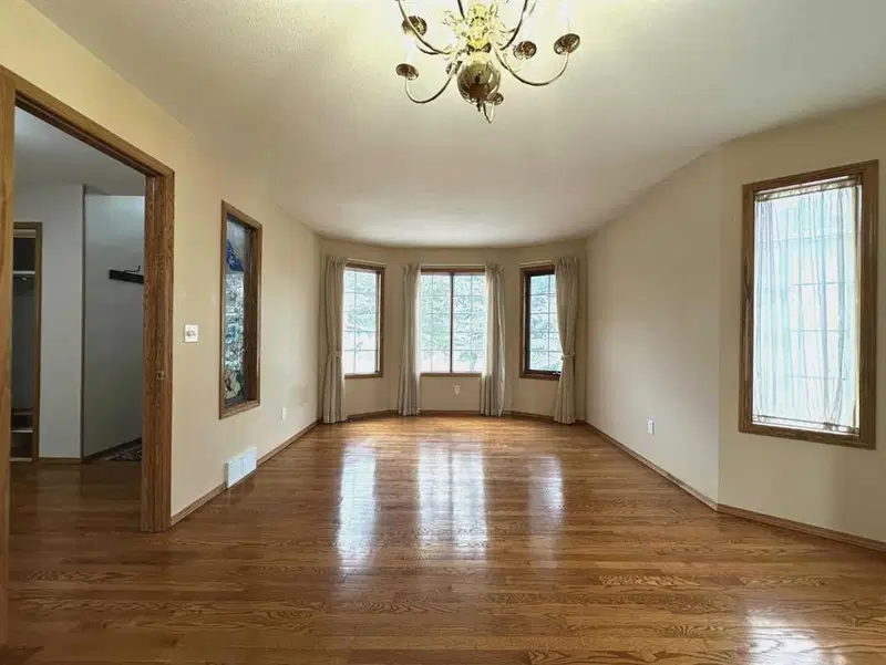 59 Edgebrook Circle NW, Calgary — photo 5 of 48