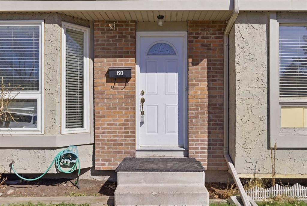 60, 123 Queensland Drive SE, Calgary — photo 5 of 38