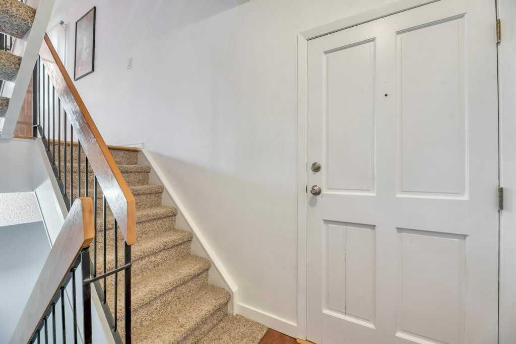 11, 700 Ranch Estates Place NW, Calgary — photo 2 of 34