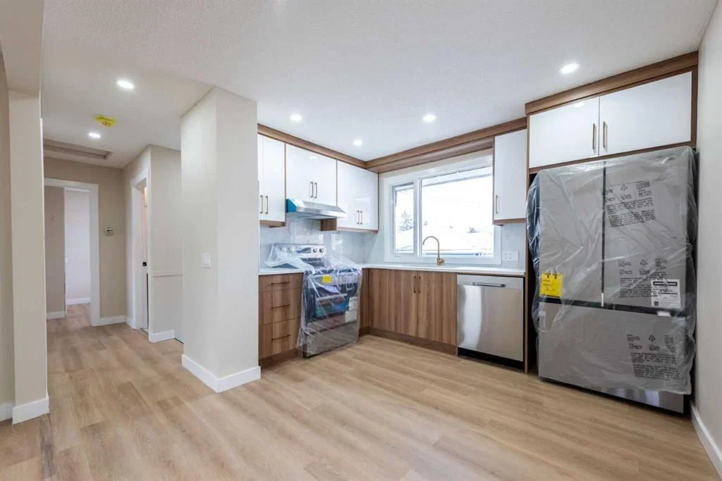 46 Marbrooke Circle NE, Calgary — photo 3 of 47