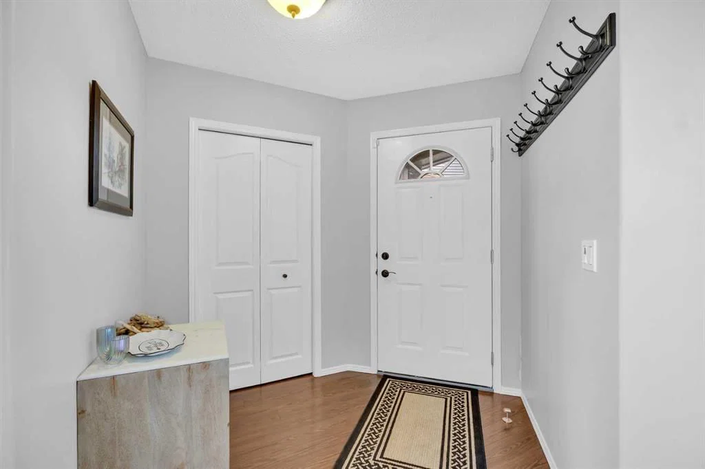 266 Cougarstone Circle SW, Calgary — photo 3 of 48