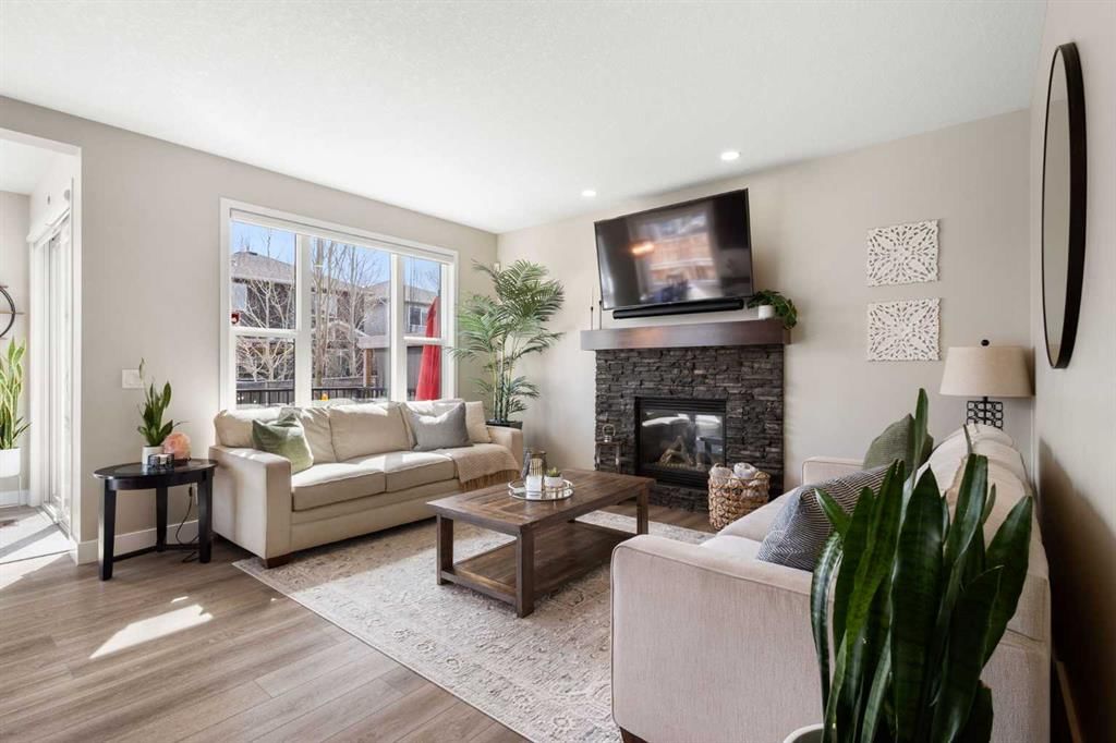 18 Auburn Springs Close SE, Calgary — photo 3 of 49