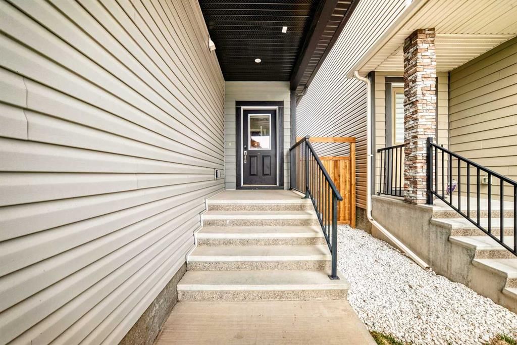 122 Legacy Glen Crescent SE, Calgary — photo 3 of 41