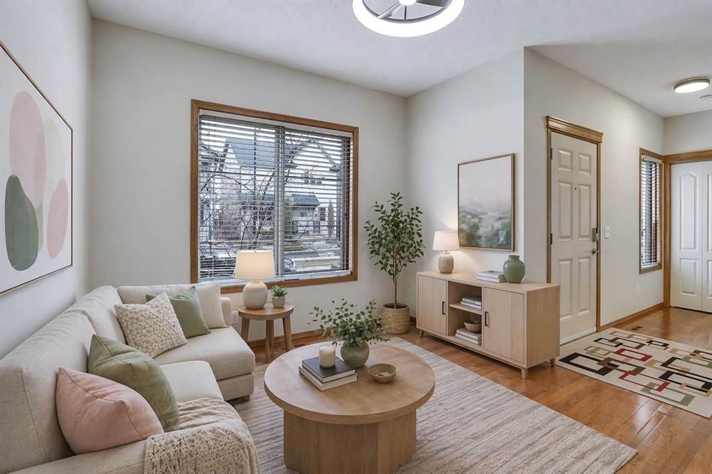 43 Elgin View SE, Calgary — photo 3 of 46
