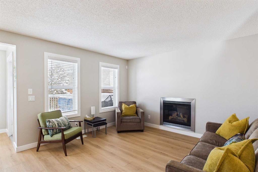 216 Covepark Green NE, Calgary — photo 4 of 50