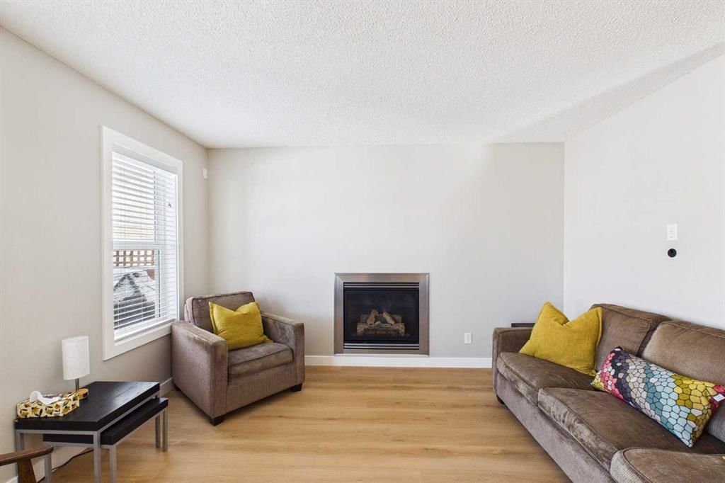 216 Covepark Green NE, Calgary — photo 5 of 50