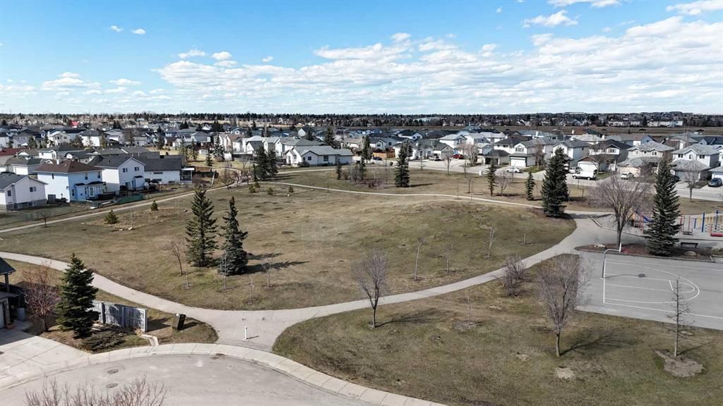 41 Los Alamos Crescent NE, Calgary — photo 5 of 24