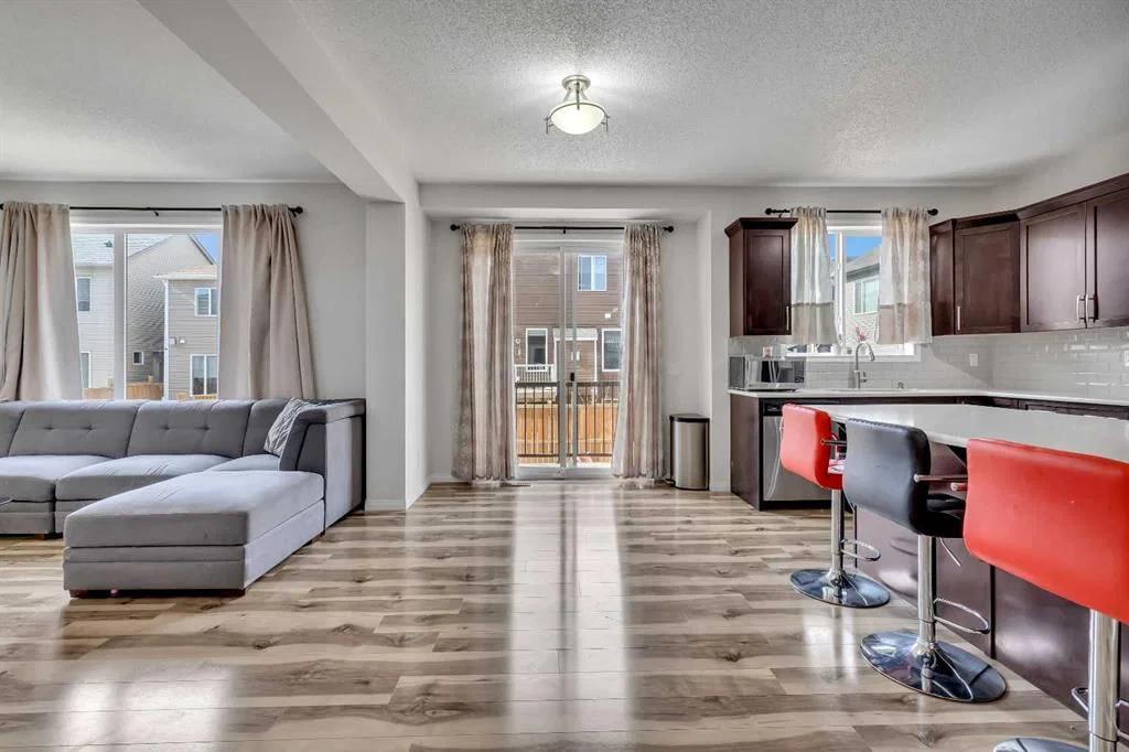 44 Cityside Rise NE, Calgary — photo 5 of 50
