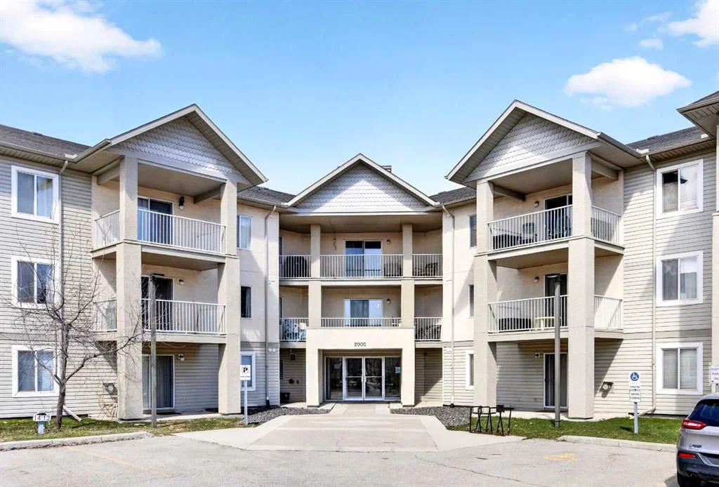 213, 2000 Citadel Meadow Point NW, Calgary — main listing photo