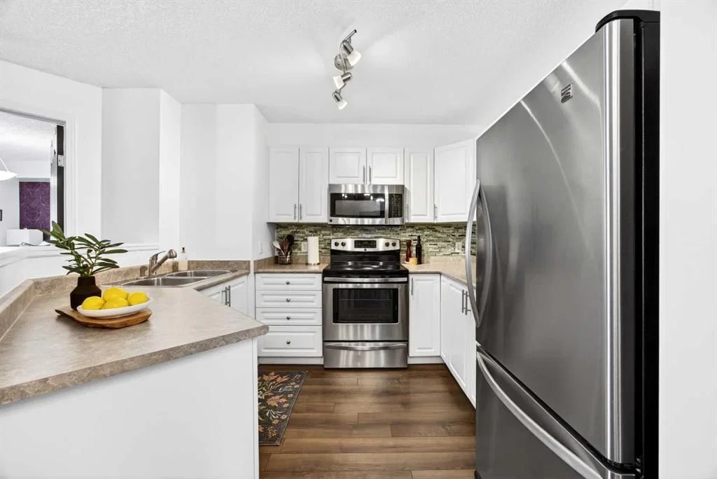 213, 2000 Citadel Meadow Point NW, Calgary — photo 5 of 28