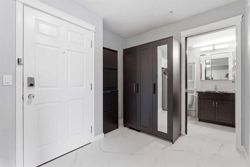 7206, 70 Panamount Drive NW, Calgary — photo 5 of 27