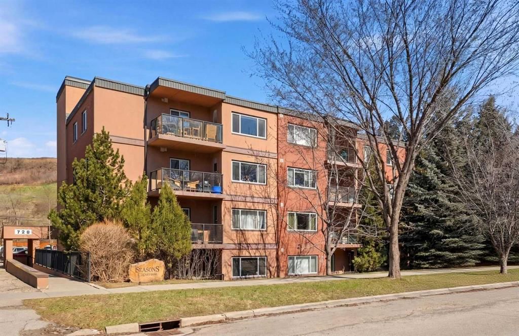 402, 728 3 Avenue NW, Calgary — main listing photo