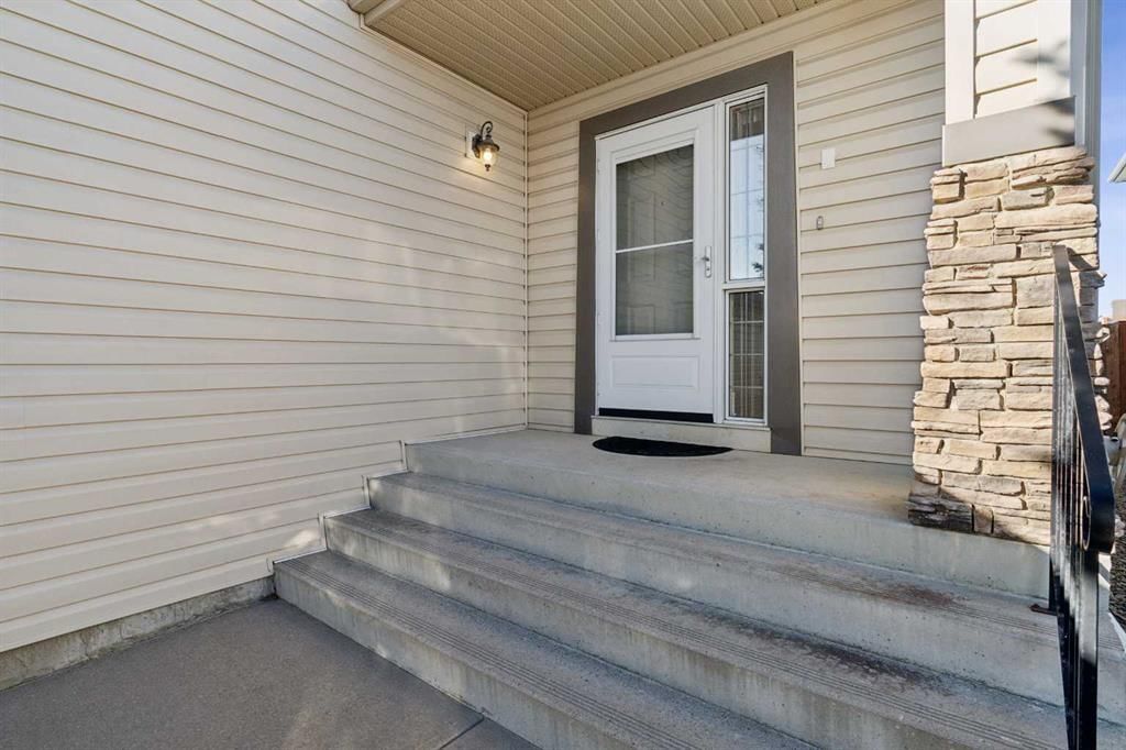 153 Panamount Close NW, Calgary — photo 3 of 50