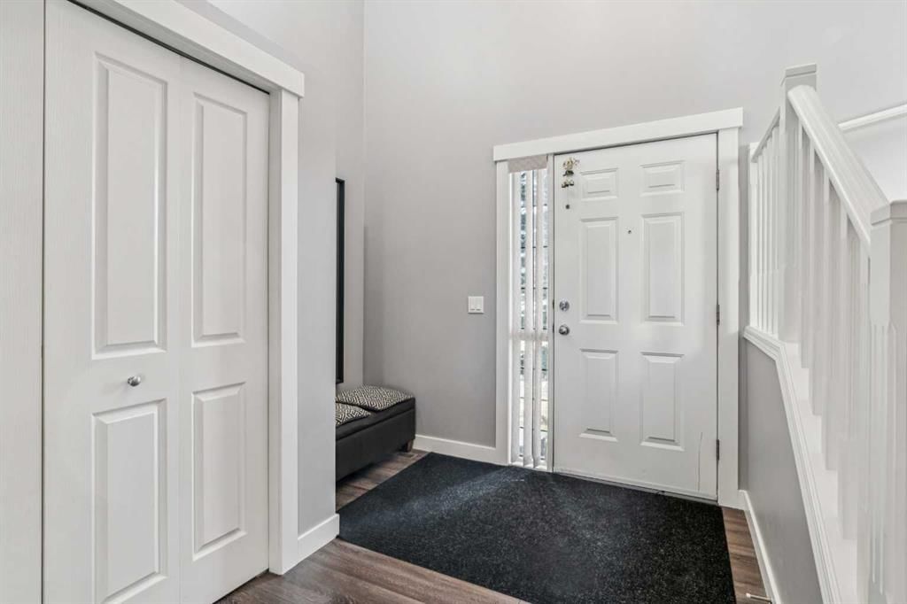 153 Panamount Close NW, Calgary — photo 4 of 50