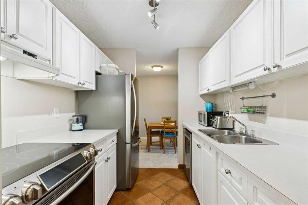 4308, 385 Patterson Hill SW, Calgary — photo 4 of 20