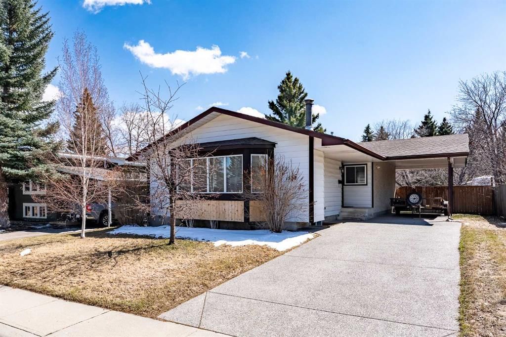 1523 110 Avenue SW, Calgary — photo 2 of 47