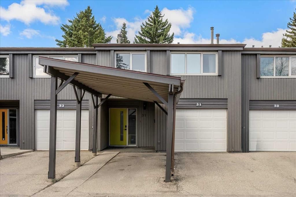 31, 2225 Oakmoor Drive SW, Calgary — photo 3 of 39