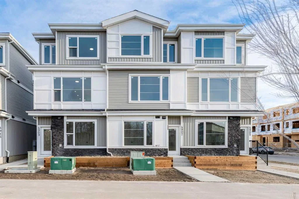 4909 88 Avenue NE, Calgary — main listing photo