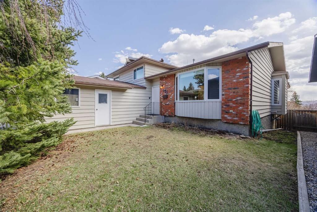 128 Silver Ridge Rise NW, Calgary — photo 2 of 31