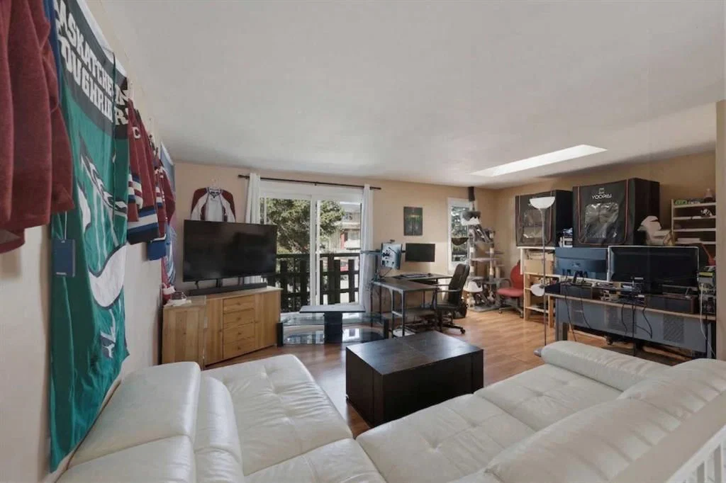6333 24 Avenue NE, Calgary — photo 5 of 21