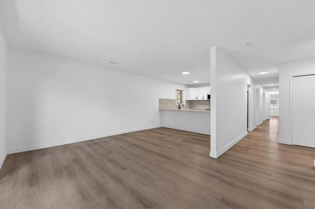 934 5A Street NW, Calgary — photo 4 of 29