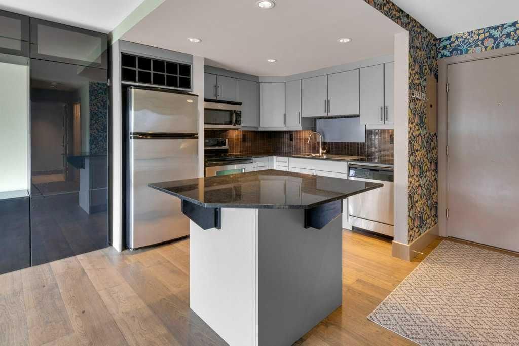 201, 410 1 Avenue NE, Calgary — photo 3 of 32