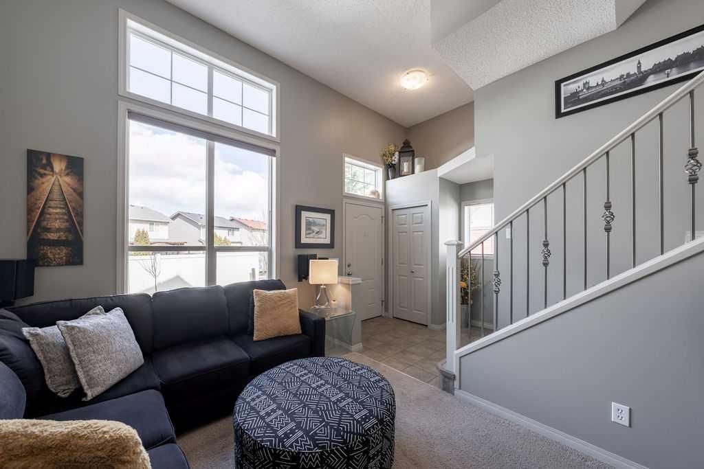 3038 New Brighton Gardens SE, Calgary — photo 5 of 32