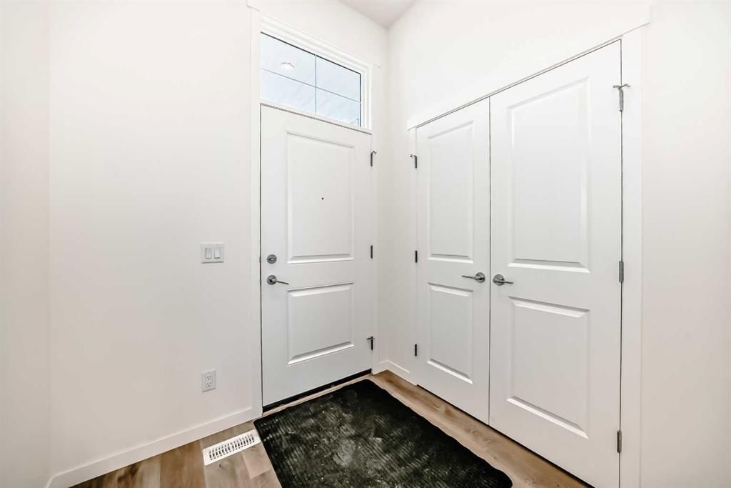 1078 Sawgrass Link NW, Airdrie — photo 4 of 42