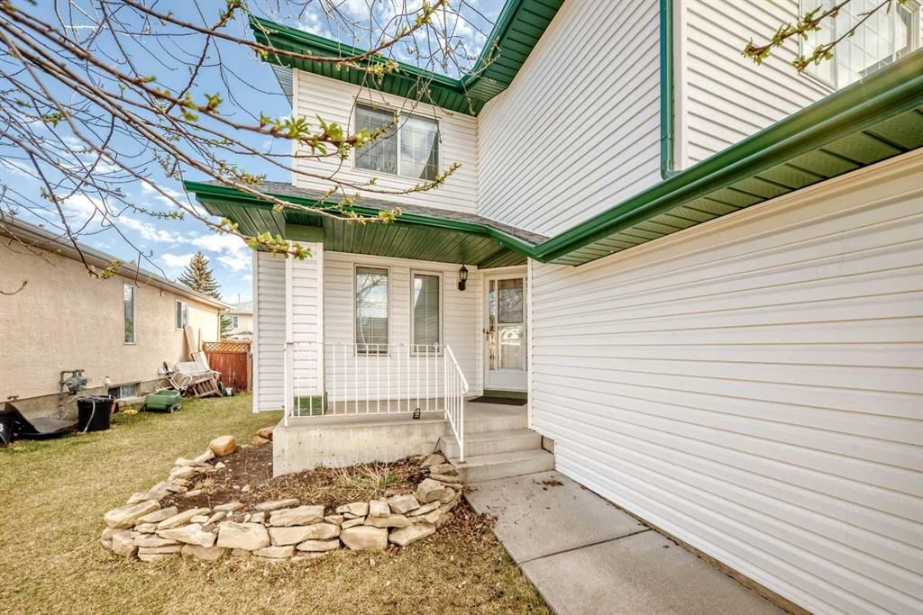 128 Harvest Park Road NE, Calgary — photo 3 of 44