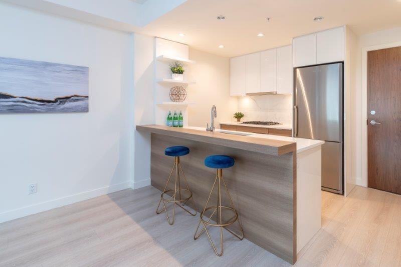 101, 108 2 Street SW, Calgary — photo 3 of 31
