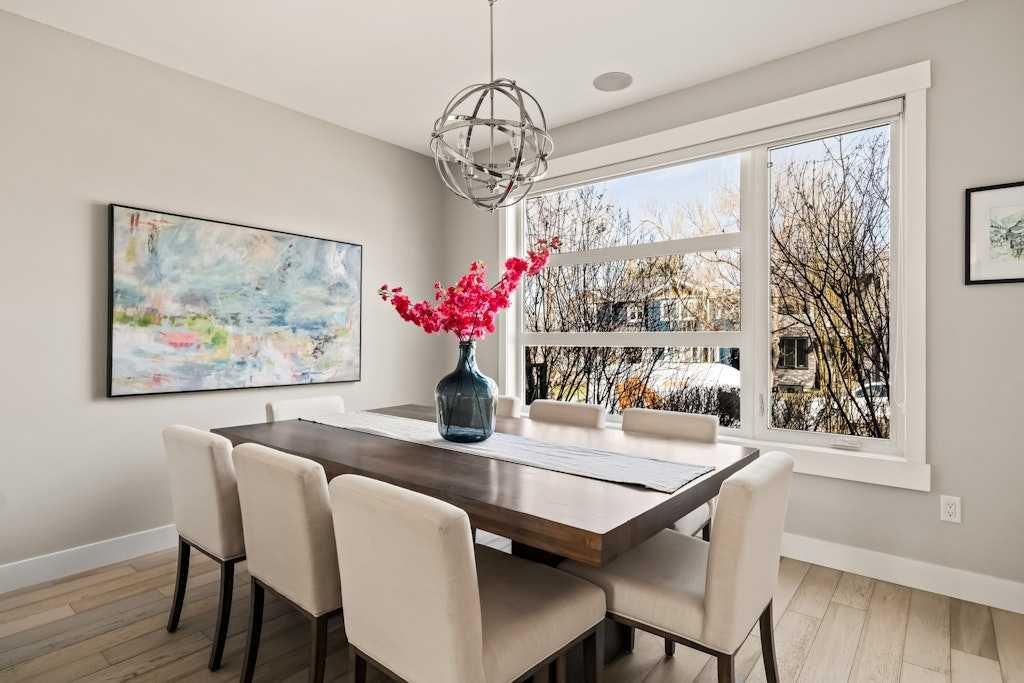 2825 35 Street SW, Calgary — photo 5 of 37
