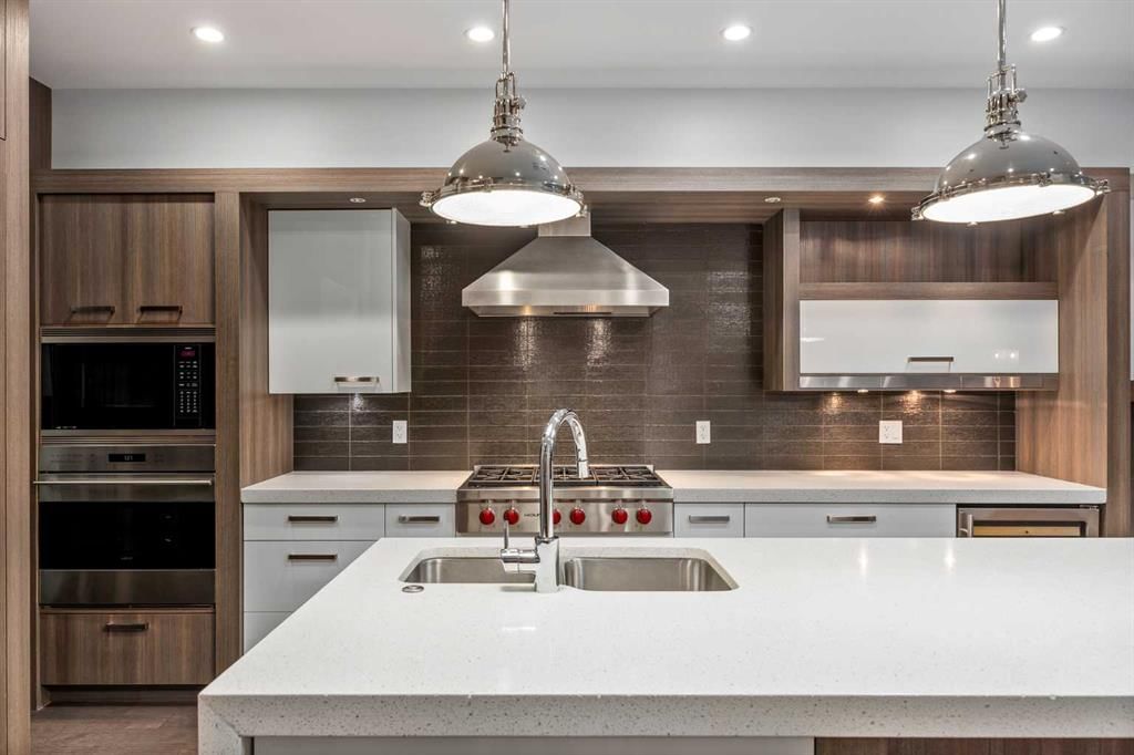 3818 17 Street SW, Calgary — photo 4 of 48