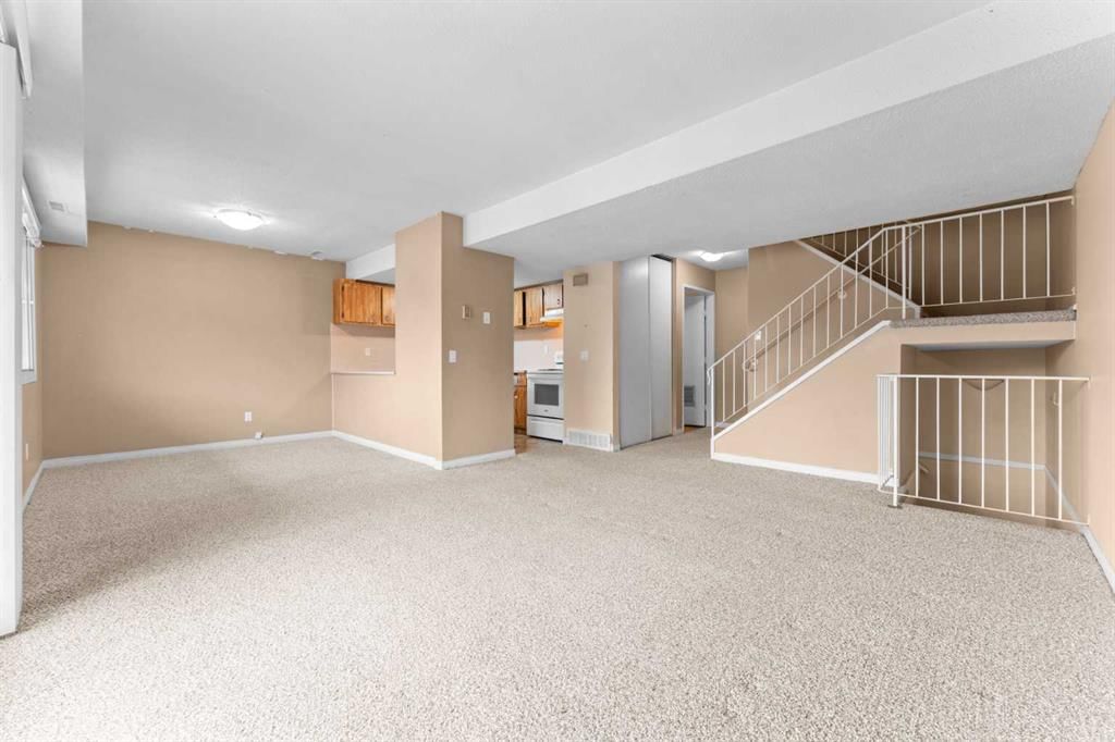 1202, 2200 Woodview Drive SW, Calgary — photo 3 of 11