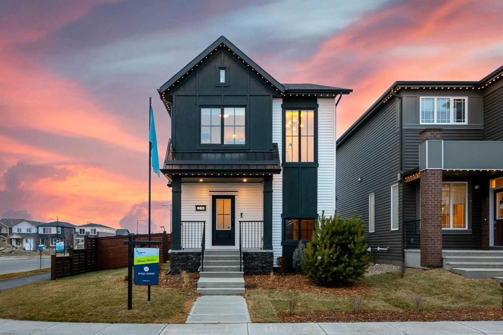 902 Chinook Winds Meadow SW, Calgary — detached for sale