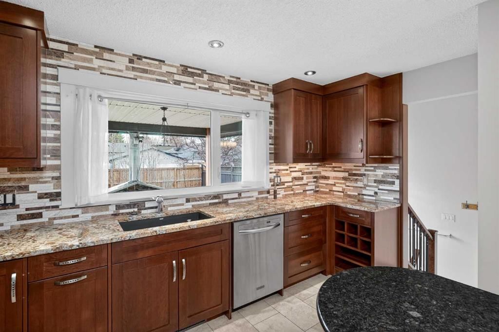 14543 Parkside Drive SE, Calgary — photo 5 of 45