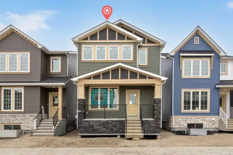 37 Hotchkiss Gardens SE, Calgary — main listing photo