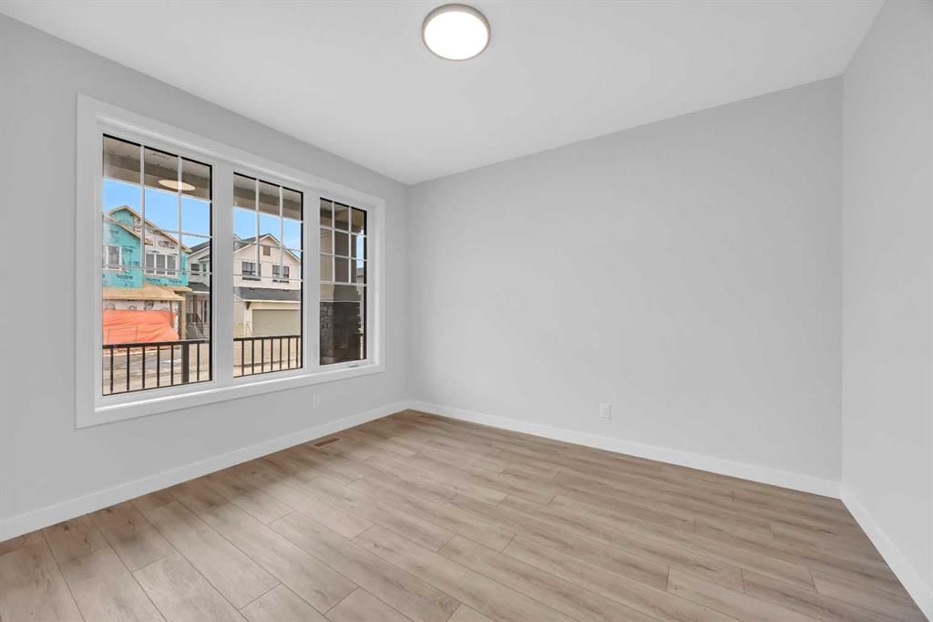 37 Hotchkiss Gardens SE, Calgary — photo 5 of 50