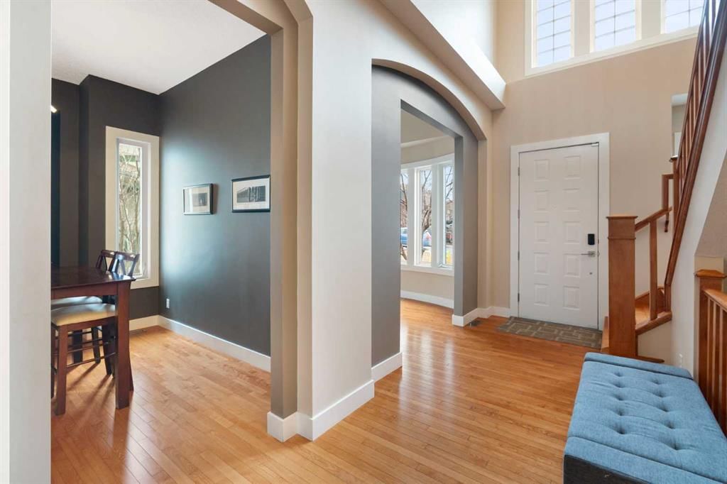 65 Tusslewood Heights NW, Calgary — photo 4 of 50