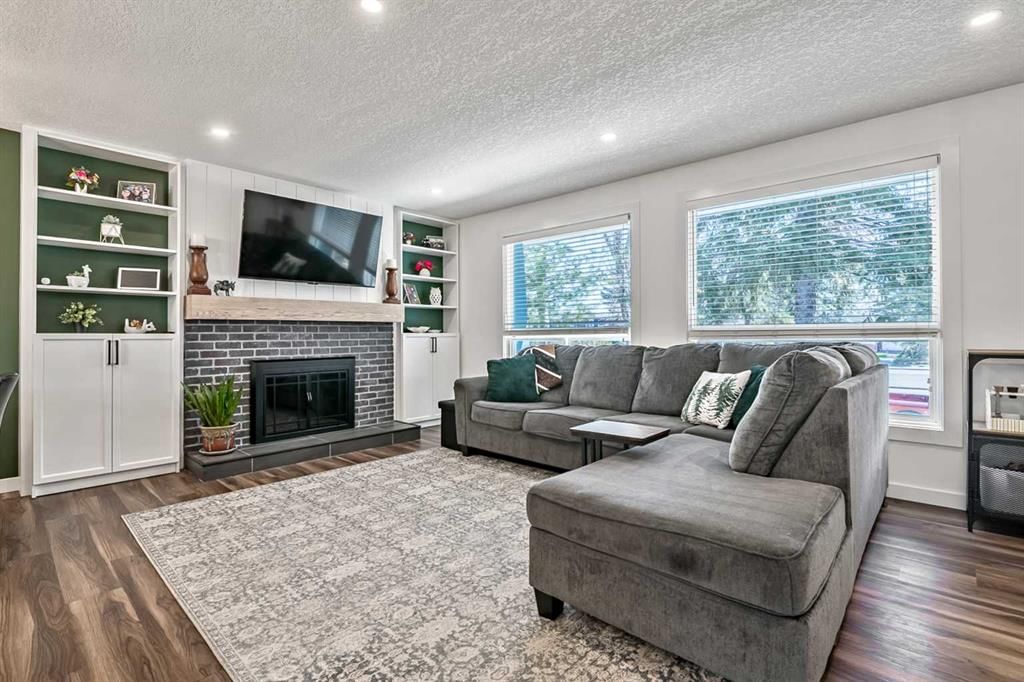 11835 Elbow Drive SW, Calgary — photo 4 of 34