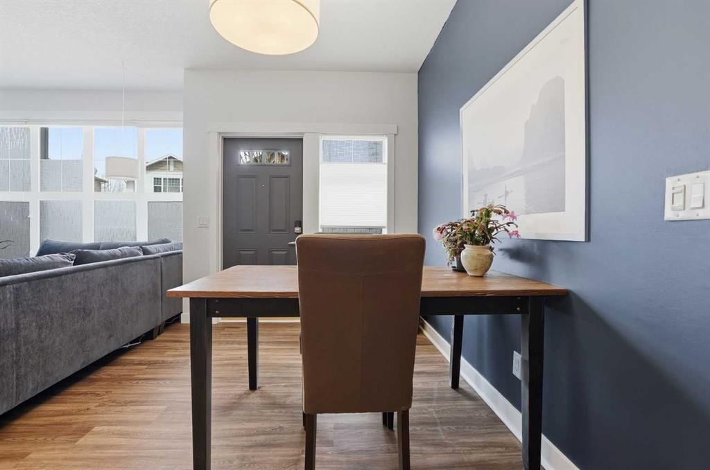 152 West Springs Road SW, Calgary — photo 3 of 32