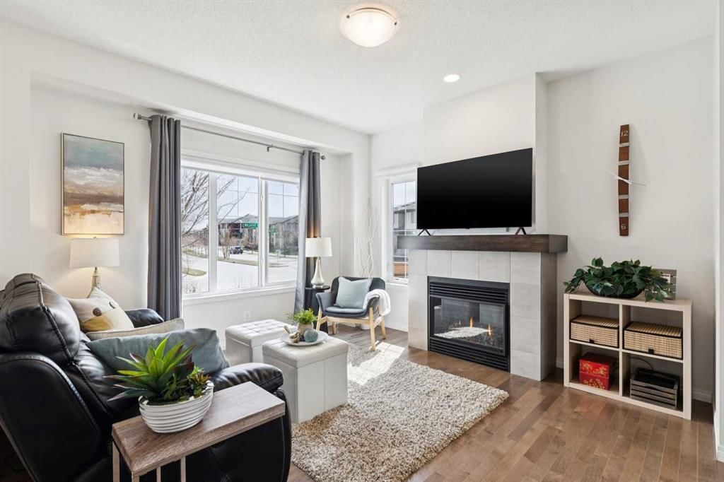 8 Walgrove Green SE, Calgary — photo 4 of 43