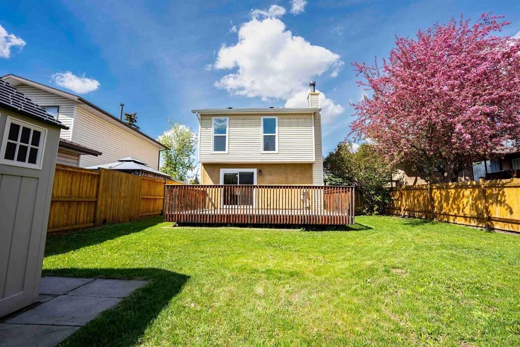 55 Templegreen Drive NE, Calgary — photo 5 of 40